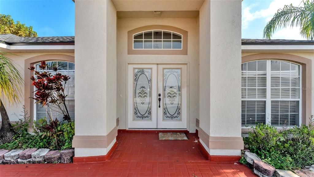 En Venta: $325,000 (3 camas, 2 baños, 2043 Pies cuadrados)