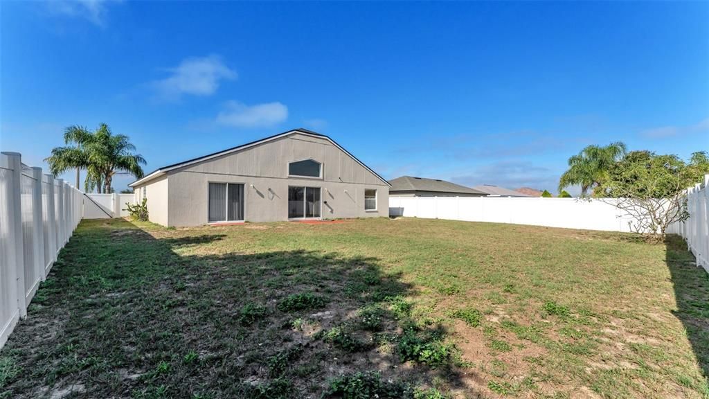 En Venta: $325,000 (3 camas, 2 baños, 2043 Pies cuadrados)