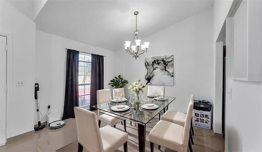 En Venta: $325,000 (3 camas, 2 baños, 2043 Pies cuadrados)