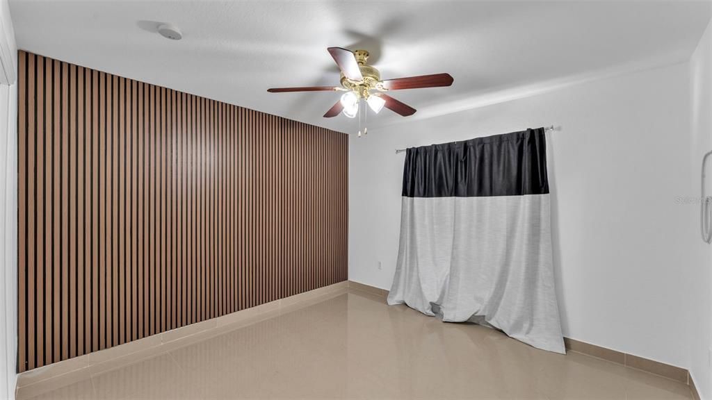 En Venta: $325,000 (3 camas, 2 baños, 2043 Pies cuadrados)