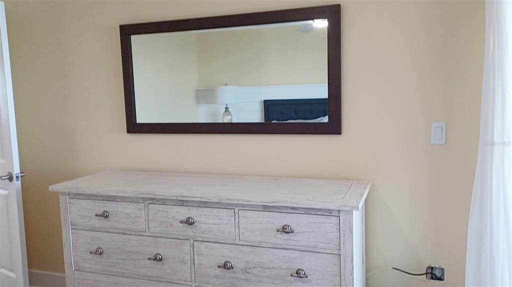 For Rent: $5,000 (2 beds, 2 baths, 1377 Square Feet)