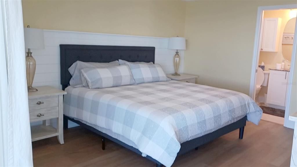 For Rent: $5,000 (2 beds, 2 baths, 1377 Square Feet)