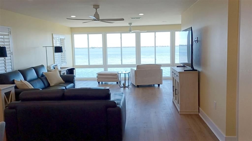 For Rent: $5,000 (2 beds, 2 baths, 1377 Square Feet)