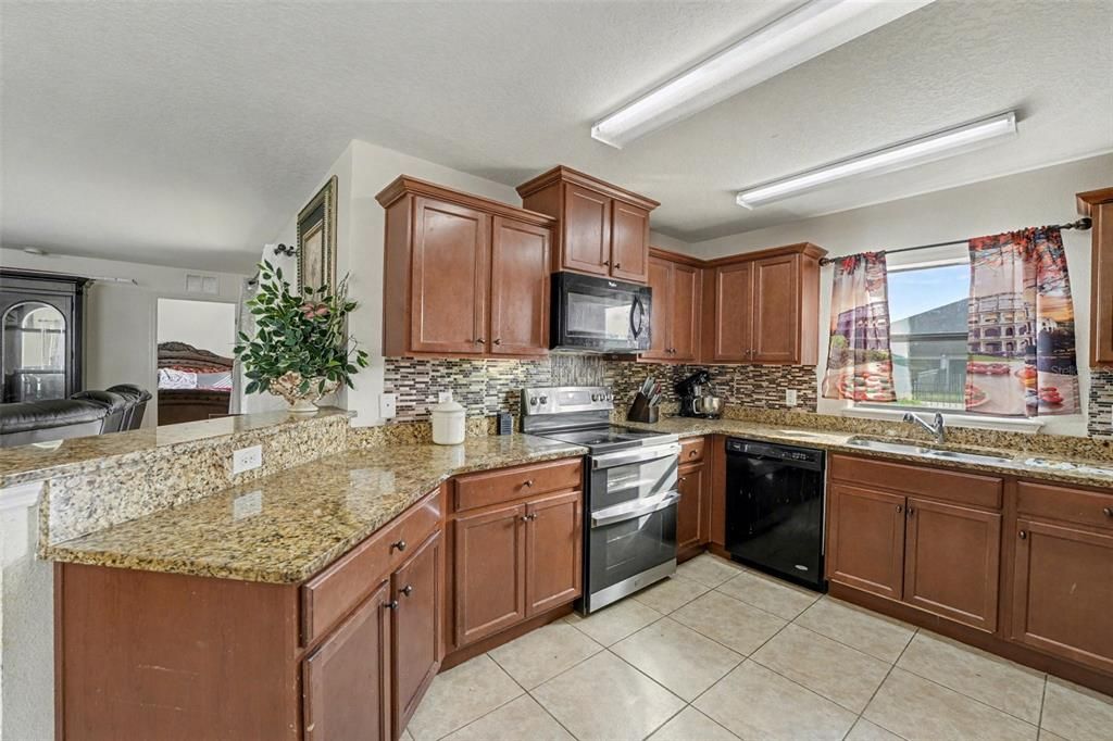 En Venta: $309,990 (3 camas, 2 baños, 1609 Pies cuadrados)