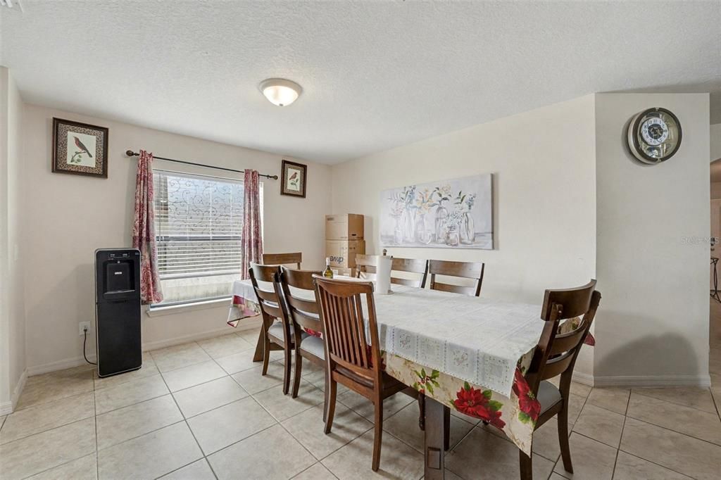 En Venta: $309,990 (3 camas, 2 baños, 1609 Pies cuadrados)