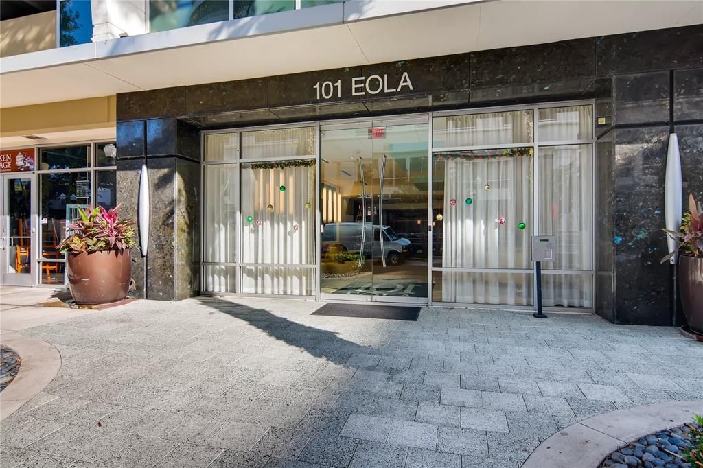 出租: $1,800 (1 贝兹, 1 浴室, 644 平方英尺)