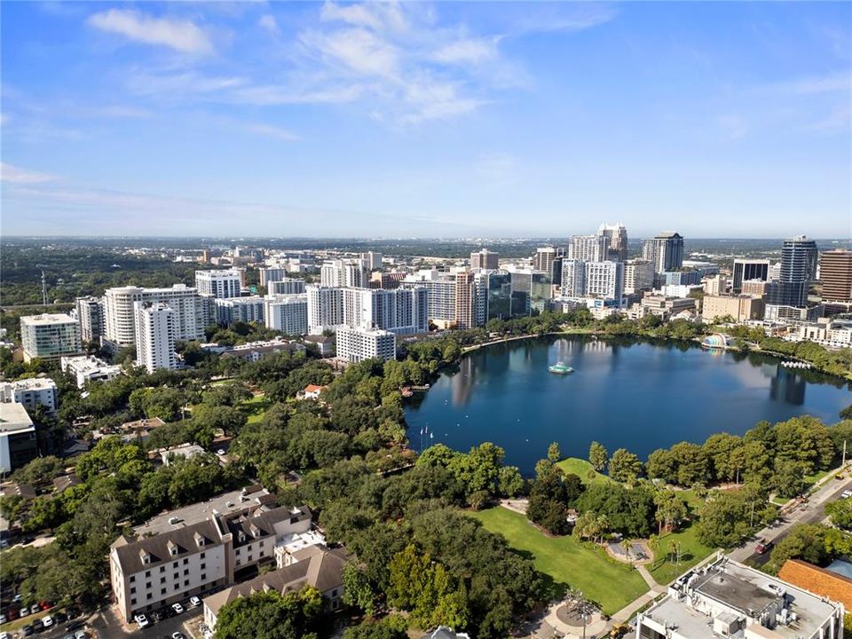 出租: $1,800 (1 贝兹, 1 浴室, 644 平方英尺)