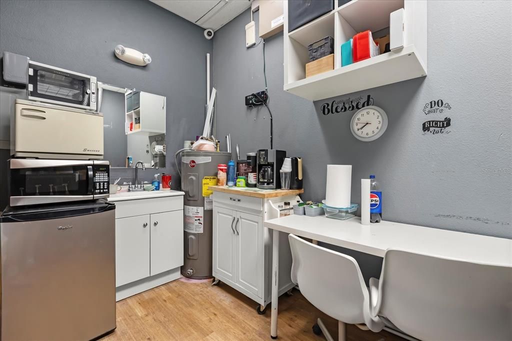 На продажу: $270,000 (0 спален, 0 ванн, 1227 Квадратных фут)