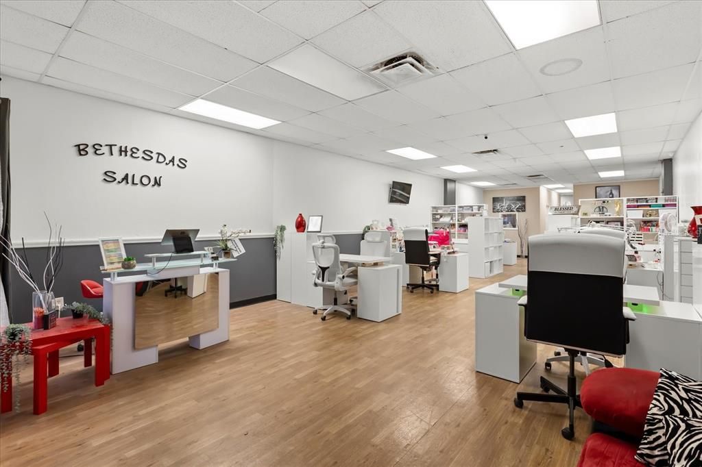 На продажу: $270,000 (0 спален, 0 ванн, 1227 Квадратных фут)