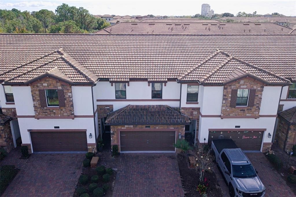 For Sale: $320,000 (3 beds, 2 baths, 1912 Square Feet)