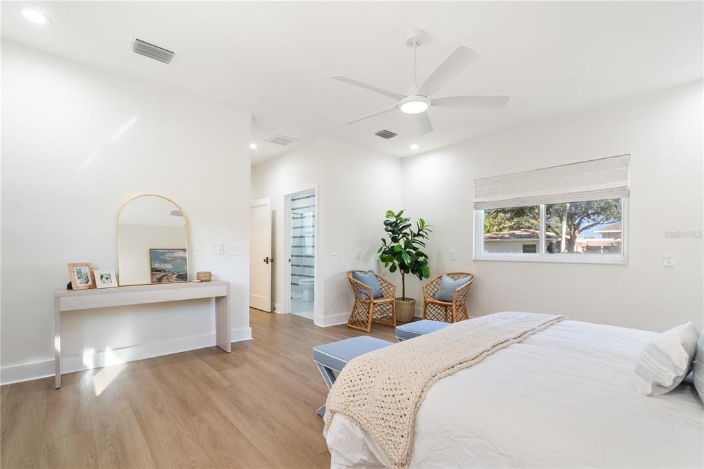 En Venta: $538,500 (3 camas, 3 baños, 1957 Pies cuadrados)