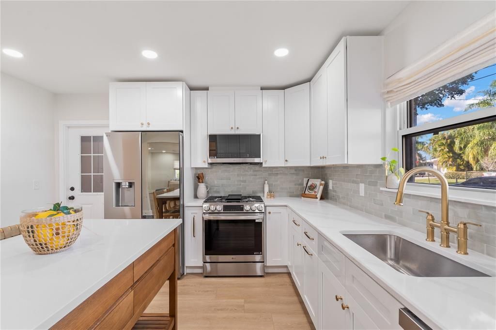 En Venta: $538,500 (3 camas, 3 baños, 1957 Pies cuadrados)