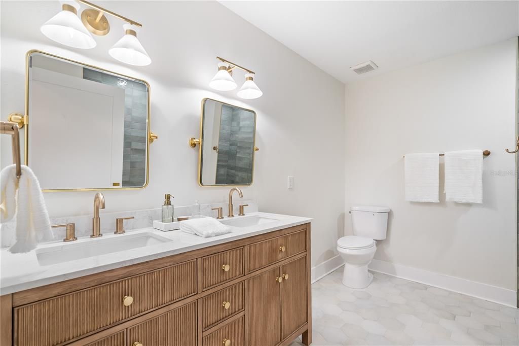 En Venta: $538,500 (3 camas, 3 baños, 1957 Pies cuadrados)