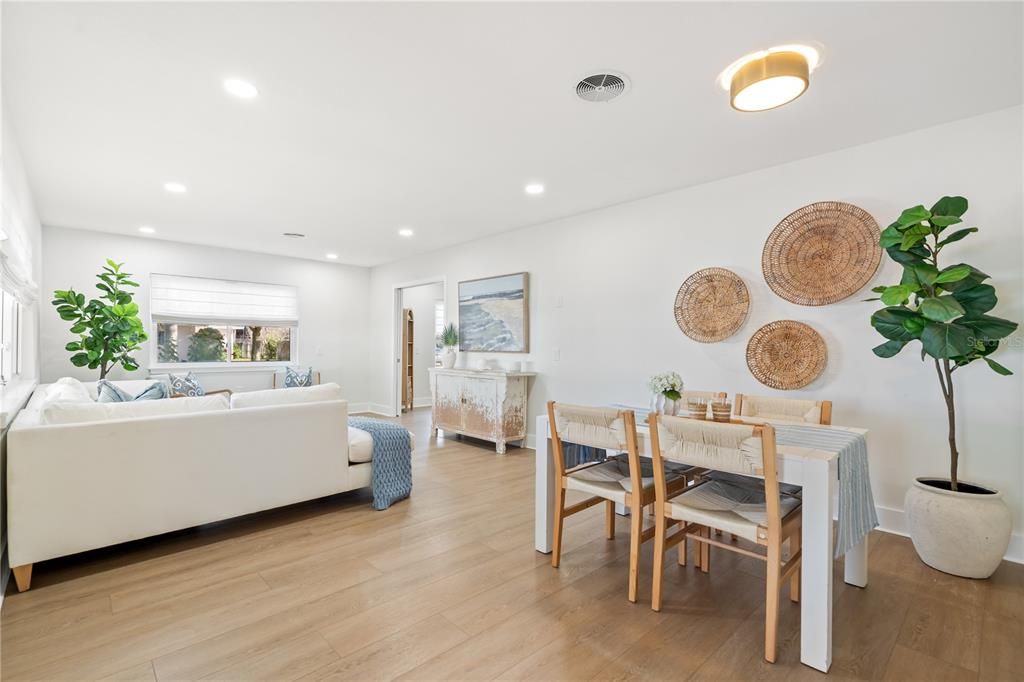 En Venta: $538,500 (3 camas, 3 baños, 1957 Pies cuadrados)