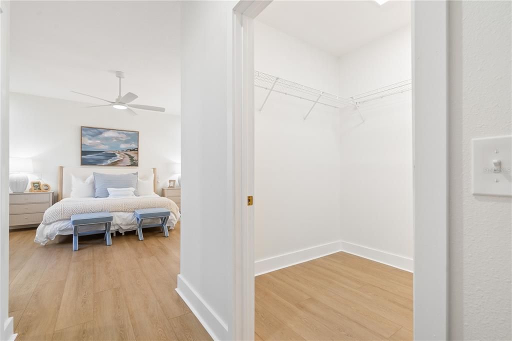 En Venta: $538,500 (3 camas, 3 baños, 1957 Pies cuadrados)