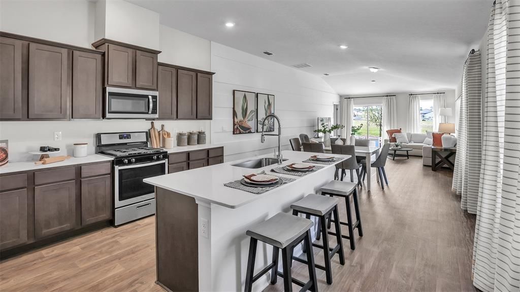 For Sale: $301,990 (3 beds, 2 baths, 1655 Square Feet)