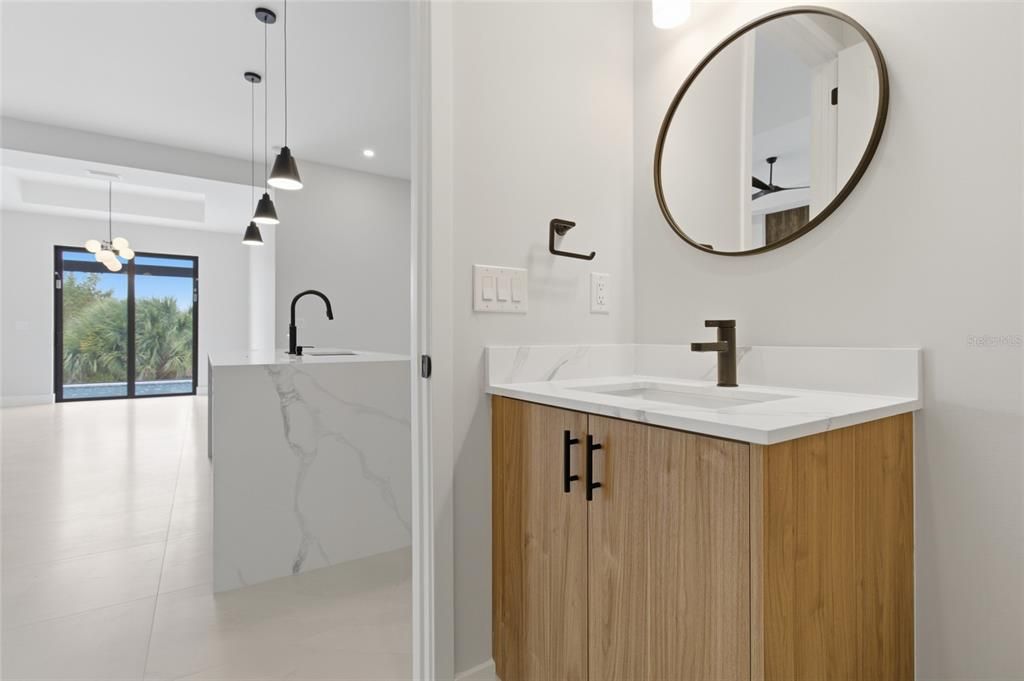 На продажу: $925,000 (3 спален, 3 ванн, 2014 Квадратных фут)