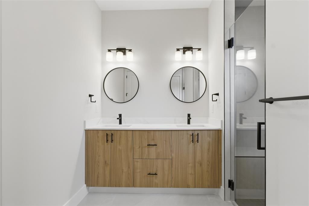 На продажу: $925,000 (3 спален, 3 ванн, 2014 Квадратных фут)