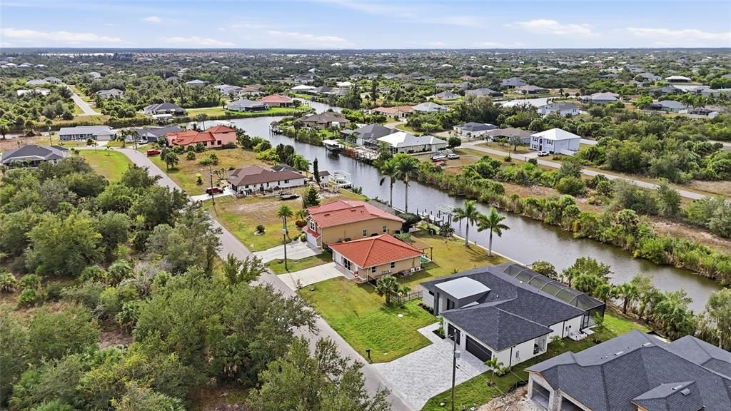 На продажу: $925,000 (3 спален, 3 ванн, 2014 Квадратных фут)