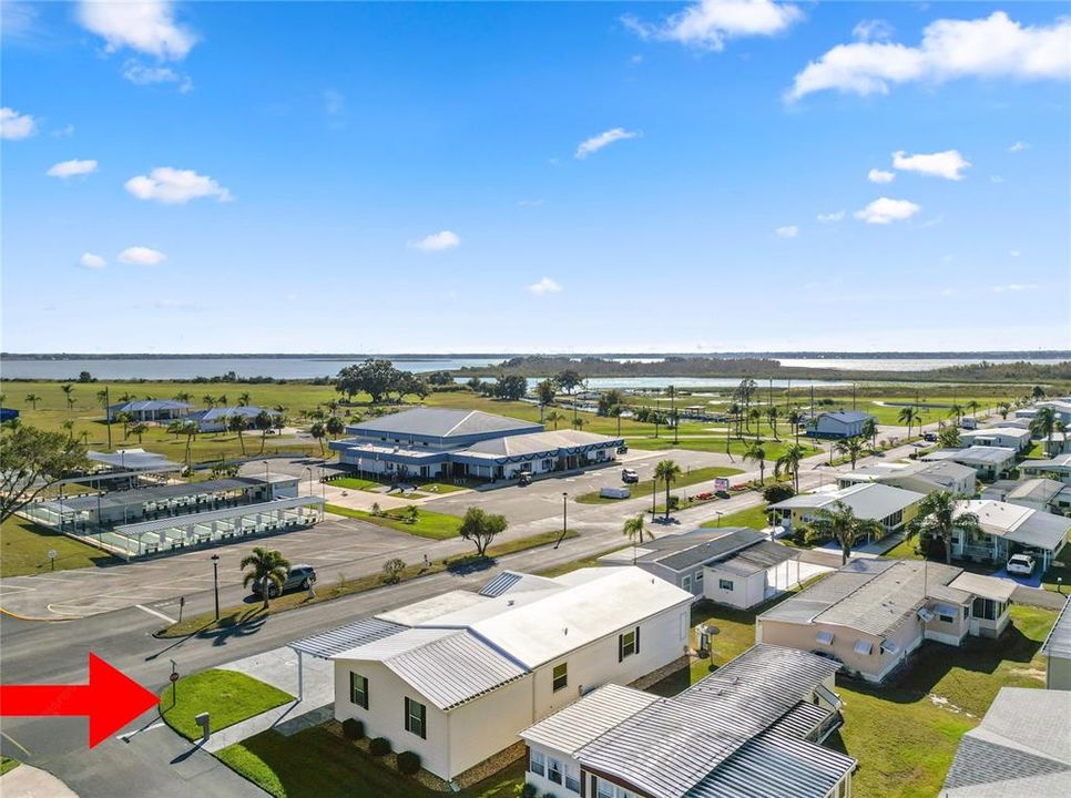 待售: $240,000 (2 贝兹, 2 浴室, 1242 平方英尺)