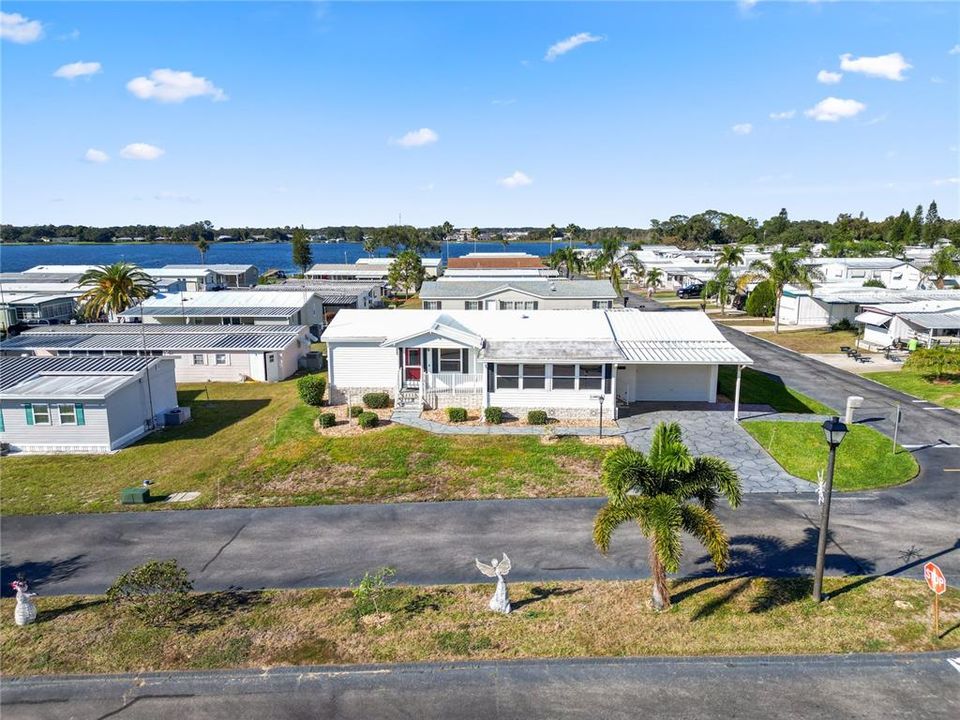 待售: $240,000 (2 贝兹, 2 浴室, 1242 平方英尺)