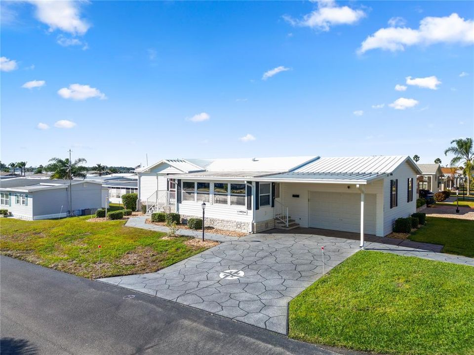 待售: $240,000 (2 贝兹, 2 浴室, 1242 平方英尺)