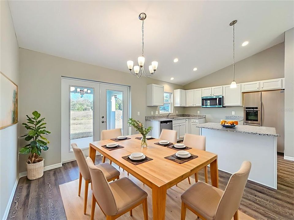 For Sale: $275,000 (3 beds, 2 baths, 1421 Square Feet)