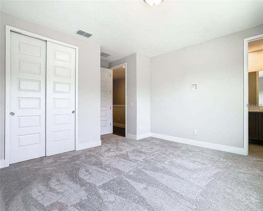 For Rent: $2,950 (3 beds, 2 baths, 1708 Square Feet)