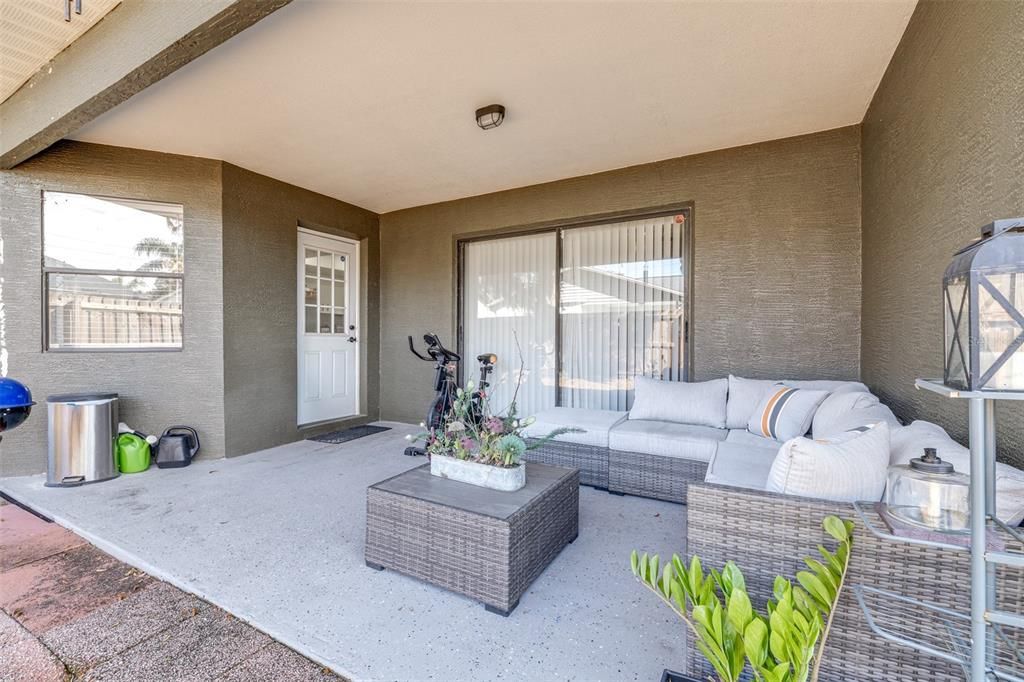 На продажу: $365,000 (3 спален, 2 ванн, 1594 Квадратных фут)