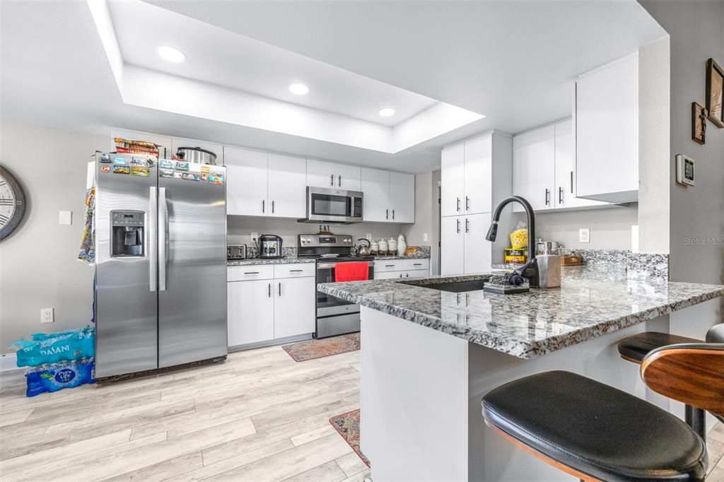 На продажу: $365,000 (3 спален, 2 ванн, 1594 Квадратных фут)