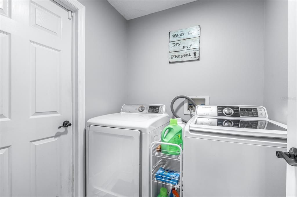 На продажу: $365,000 (3 спален, 2 ванн, 1594 Квадратных фут)