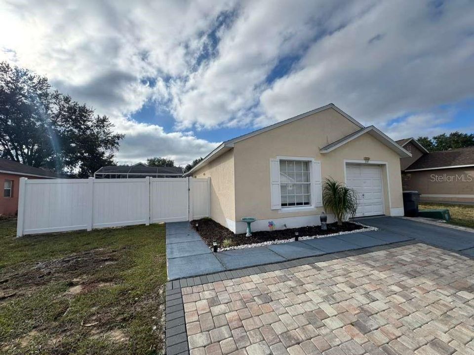 En Renta: $2,250 (3 camas, 2 baños, 1122 Pies cuadrados)