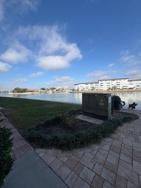 В аренду: $1,850 (1 спален, 1 ванн, 1060 Квадратных фут)