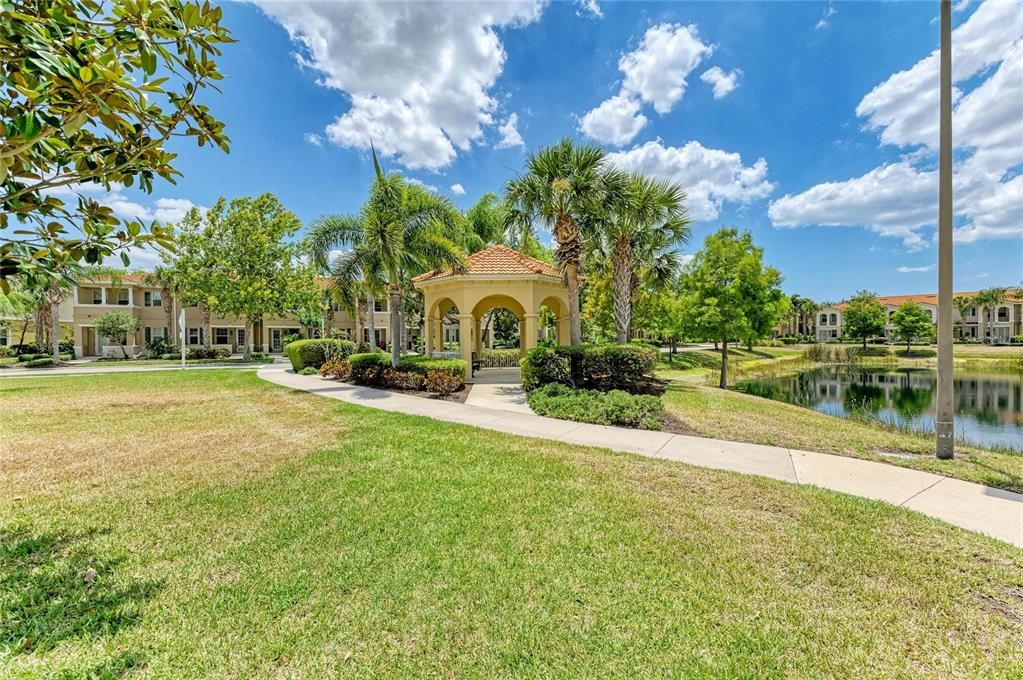 For Sale: $379,000 (3 beds, 2 baths, 1661 Square Feet)