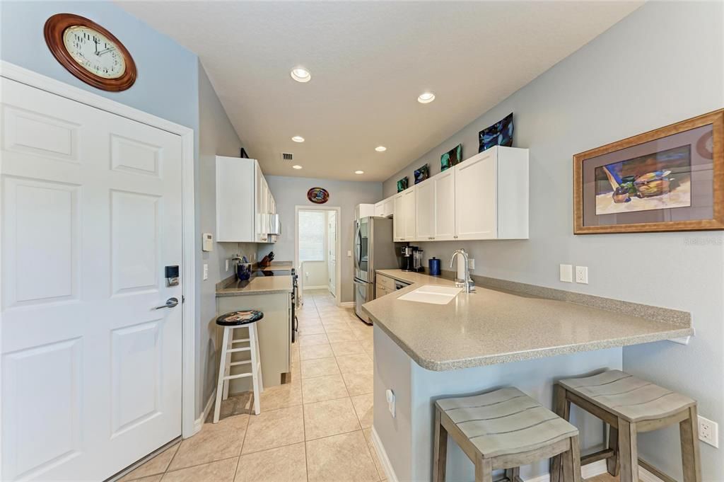For Sale: $379,000 (3 beds, 2 baths, 1661 Square Feet)