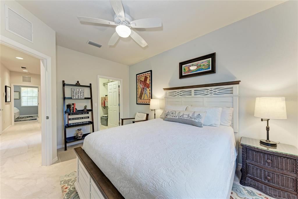 For Sale: $379,000 (3 beds, 2 baths, 1661 Square Feet)