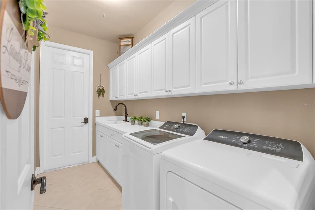 For Sale: $499,000 (4 beds, 3 baths, 2251 Square Feet)