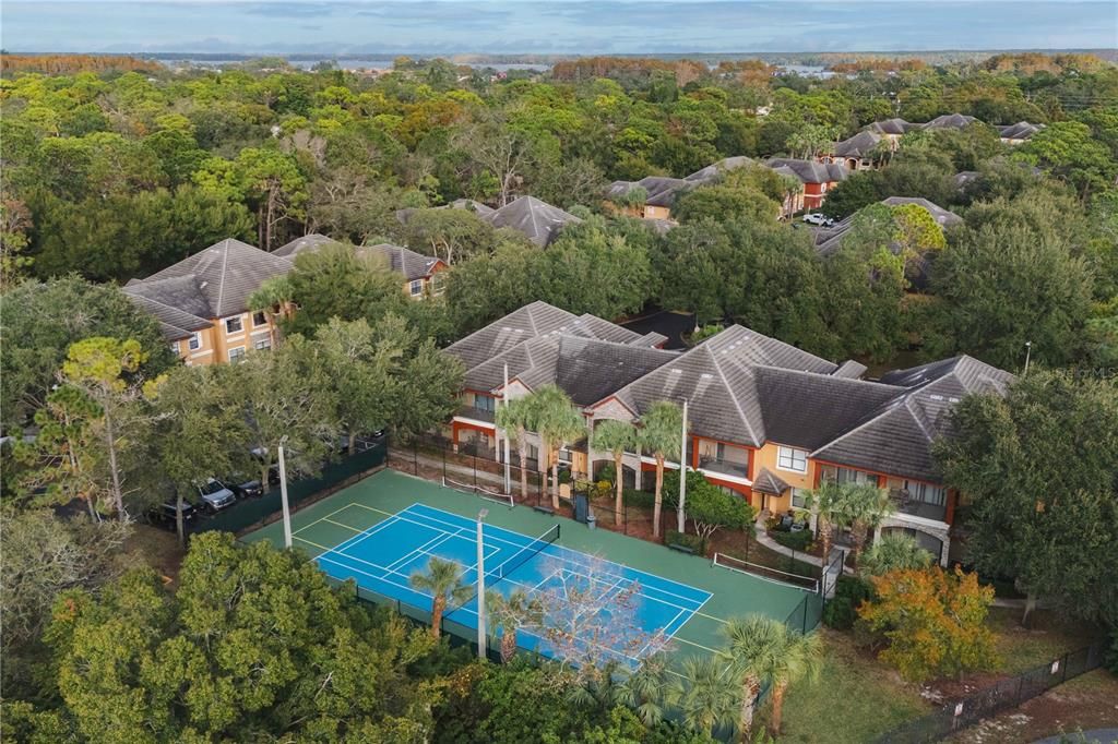 For Sale: $199,900 (1 beds, 1 baths, 750 Square Feet)