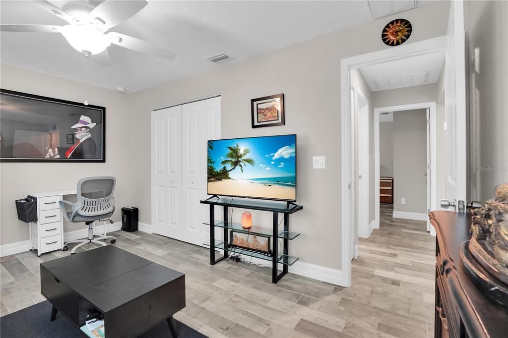 En Venta: $519,000 (3 camas, 2 baños, 1842 Pies cuadrados)