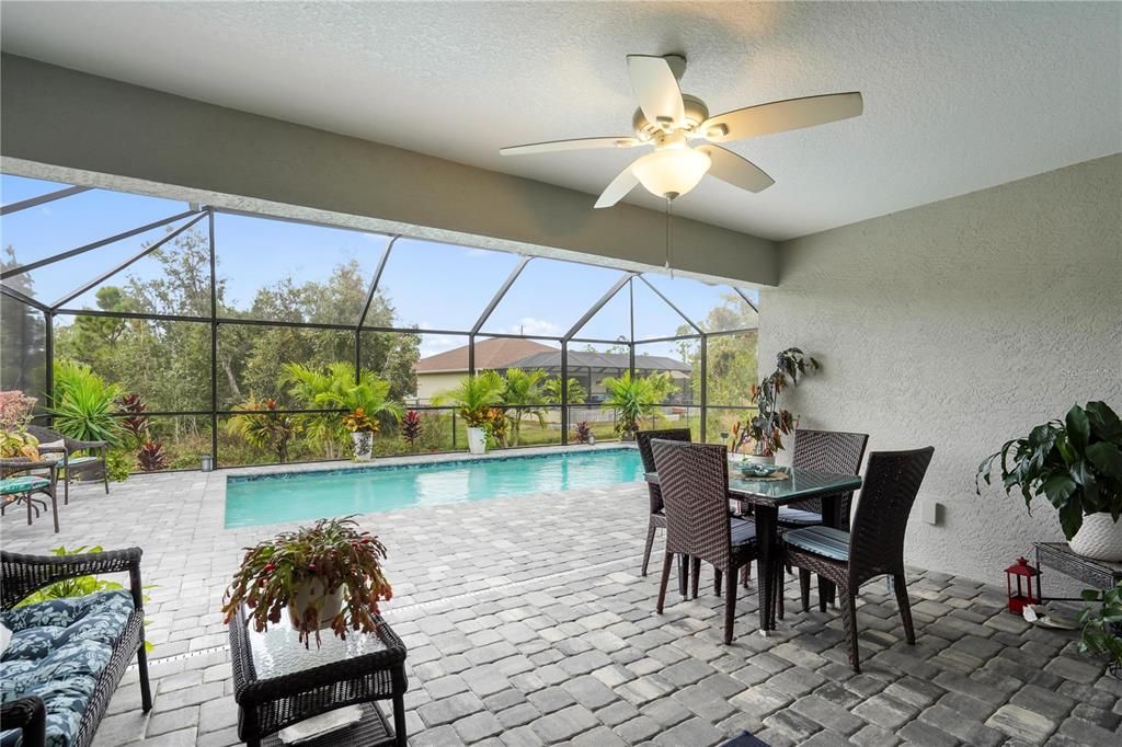 En Venta: $519,000 (3 camas, 2 baños, 1842 Pies cuadrados)