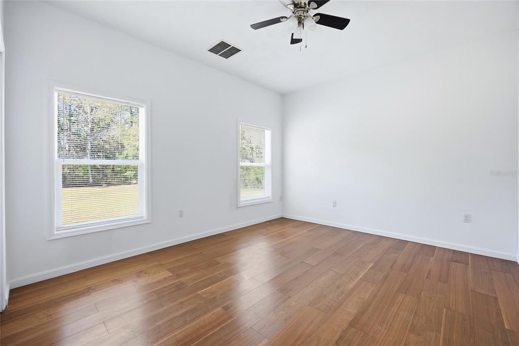 En Renta: $1,750 (3 camas, 2 baños, 1926 Pies cuadrados)