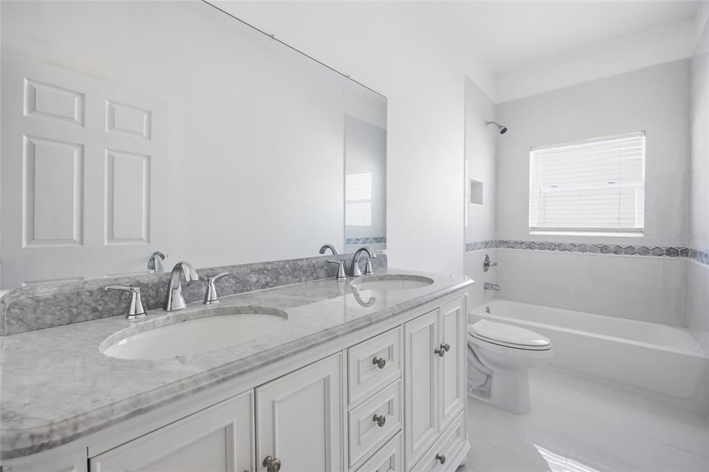 En Renta: $1,750 (3 camas, 2 baños, 1926 Pies cuadrados)