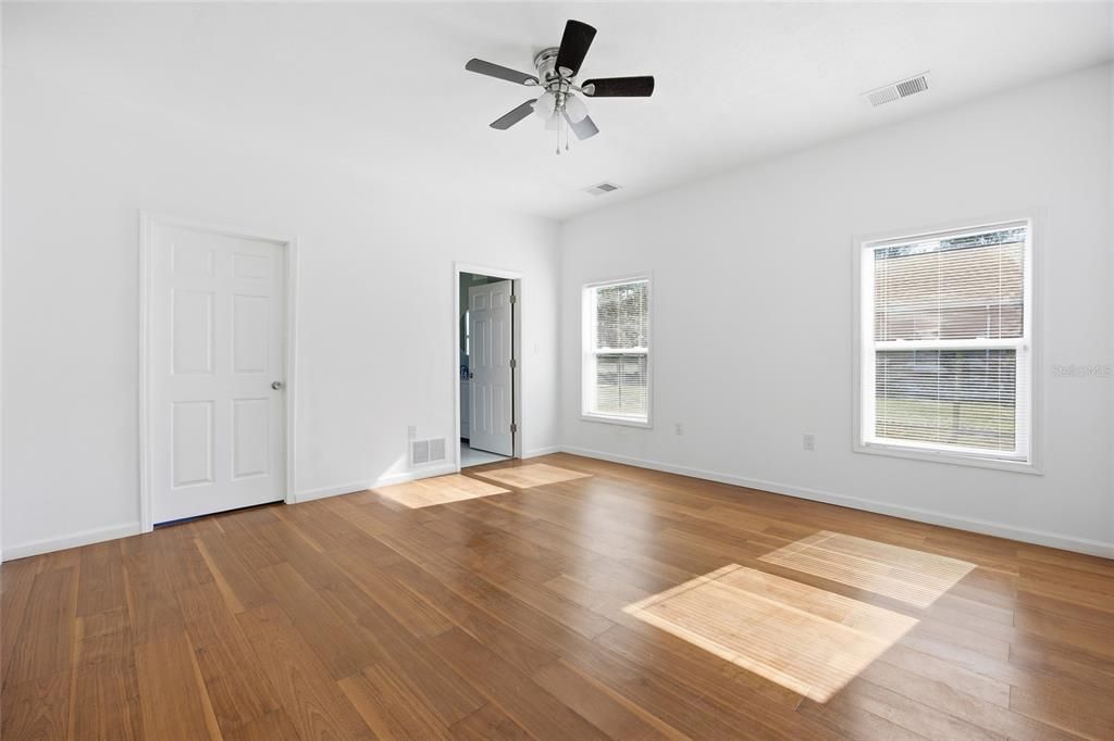 En Renta: $1,750 (3 camas, 2 baños, 1926 Pies cuadrados)