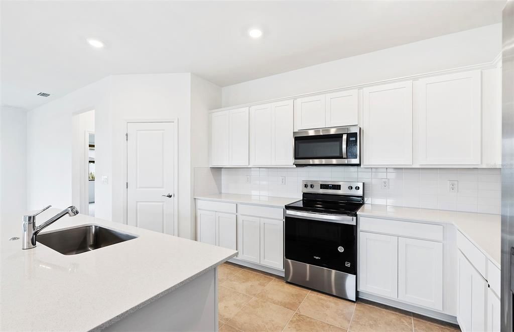 На продажу: $504,670 (3 спален, 3 ванн, 2262 Квадратных фут)