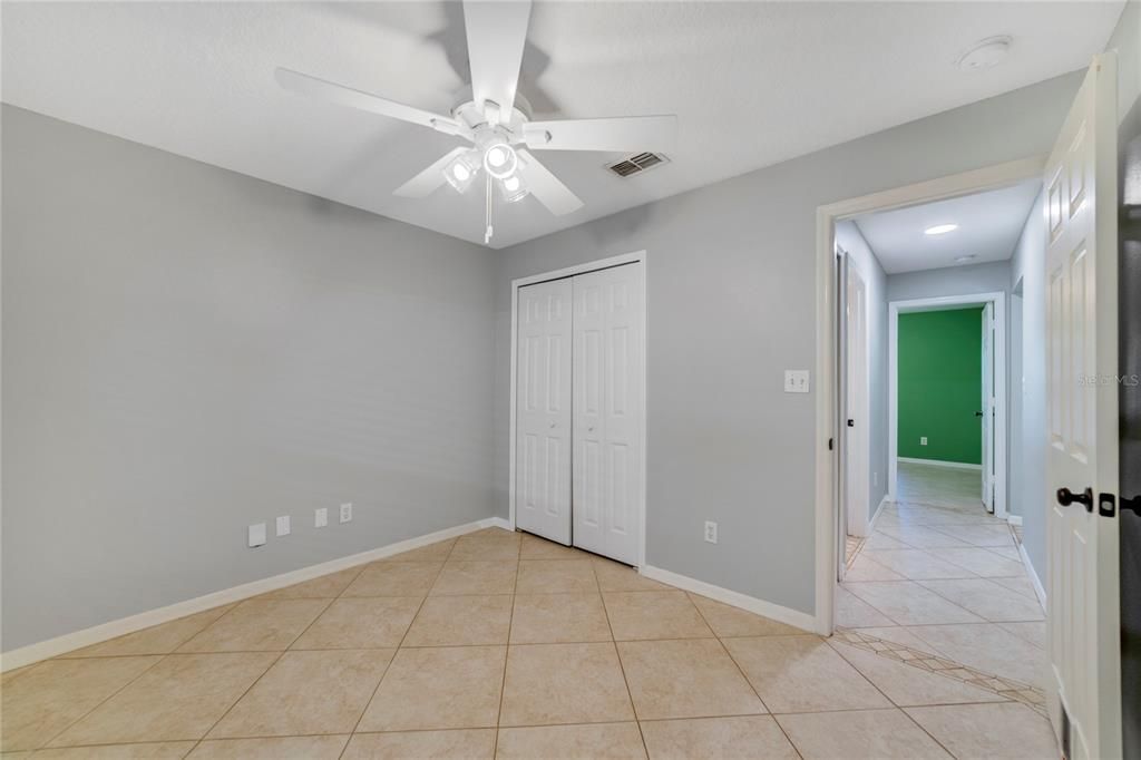 For Rent: $2,200 (3 beds, 2 baths, 1303 Square Feet)