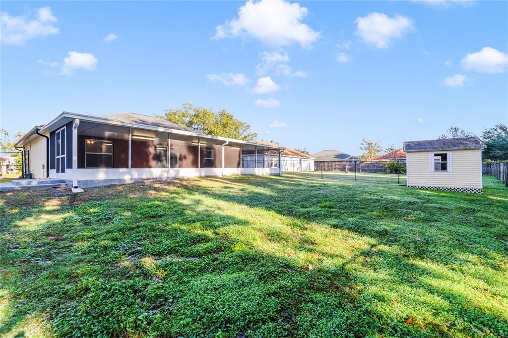 For Rent: $2,200 (3 beds, 2 baths, 1303 Square Feet)