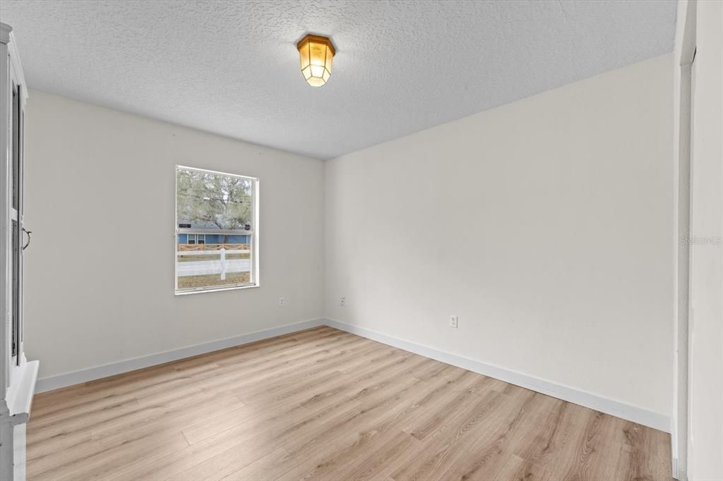 For Sale: $295,000 (3 beds, 2 baths, 1469 Square Feet)