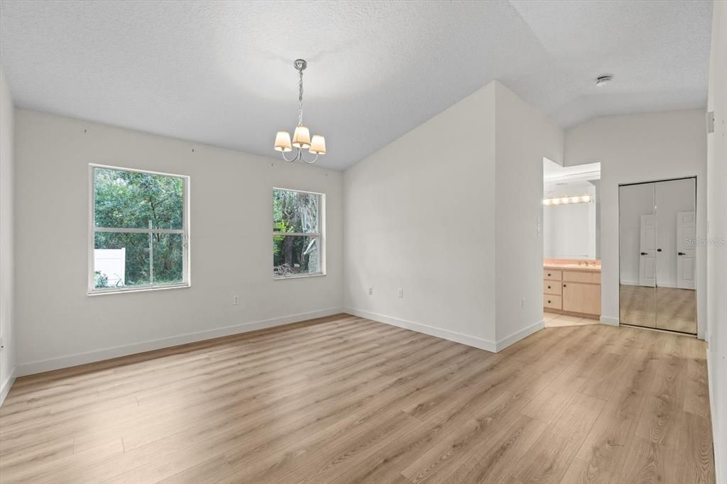 For Sale: $295,000 (3 beds, 2 baths, 1469 Square Feet)