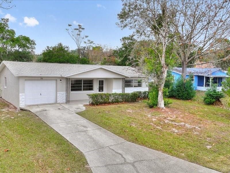 For Sale: $189,900 (2 beds, 1 baths, 908 Square Feet)