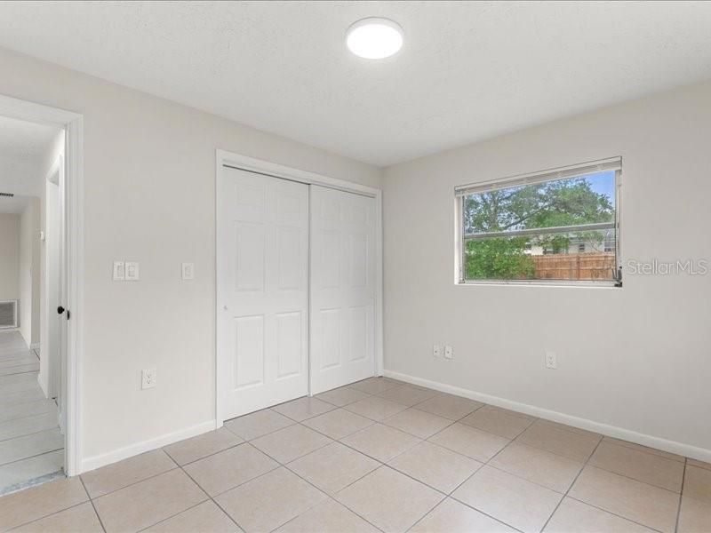 For Sale: $189,900 (2 beds, 1 baths, 908 Square Feet)